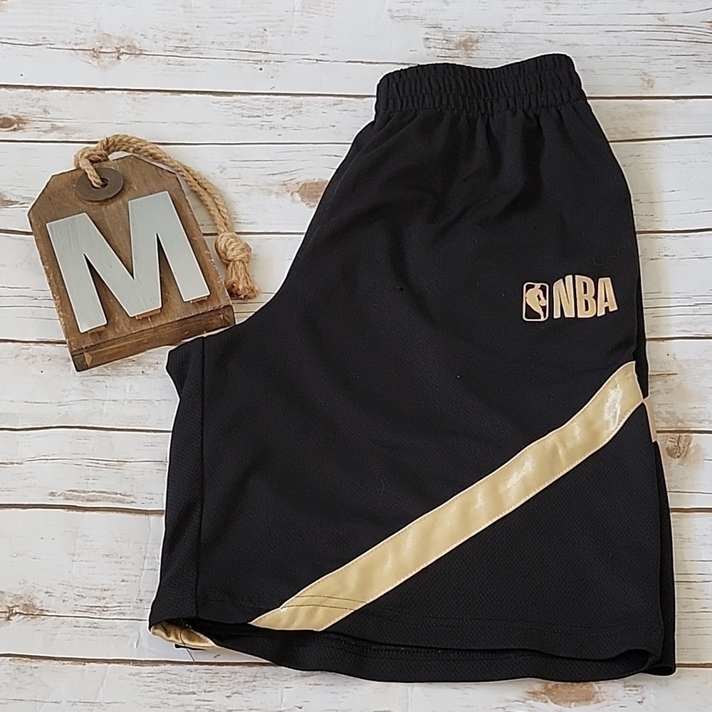 *PRICE DROP*
NBA black/gold basketball shorts with elastic tie waist